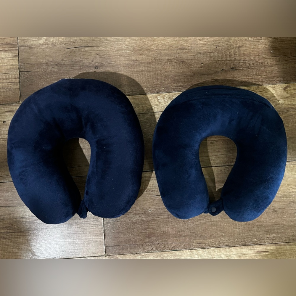 Washable Neck pillows- EUC